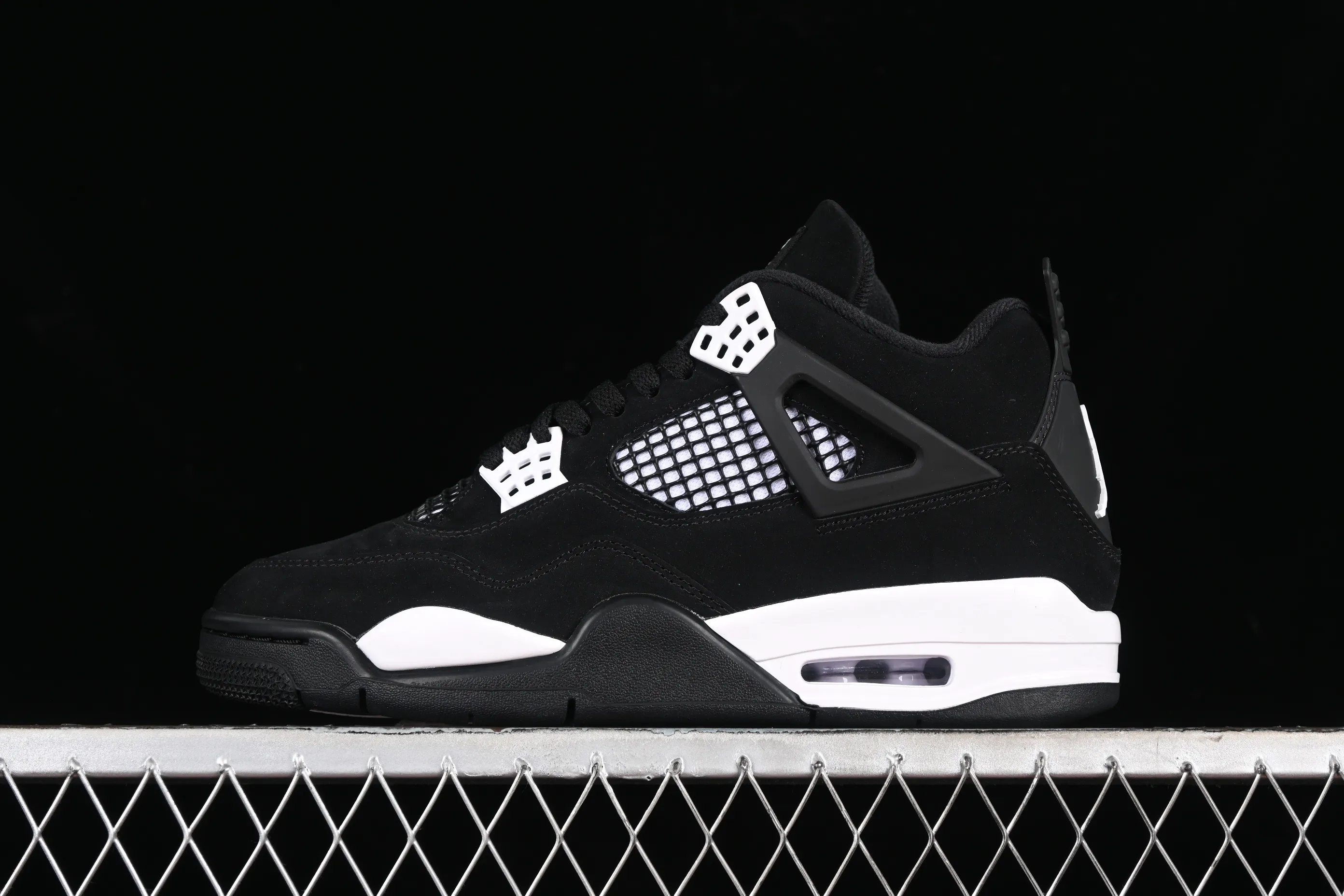 All categories Air Jordan Jordan series basketball shoes Air Jordan 4 OG version Air Jordan 4 Retro "White Thunder" AJ4 Joe 4 White Thunder FQ8138-001